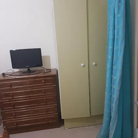 Apartment 80S Memories *